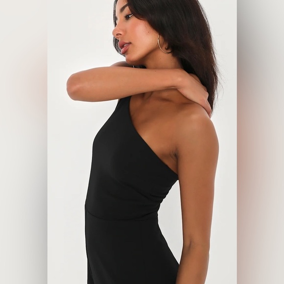 NWT Lulus Vamp Up Your Style Black One-Shoulder Sleeveless Romper - Picture 3 of 9